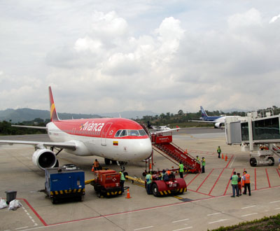 Pista del Aeropuerto Palonegro de Bucaramanga, en mantenimiento