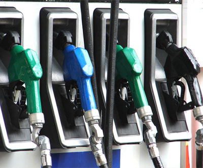 Precio de la gasolina se mantiene durante abril