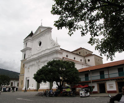 Santa Fe de Antioquia estrena terminal de transportes