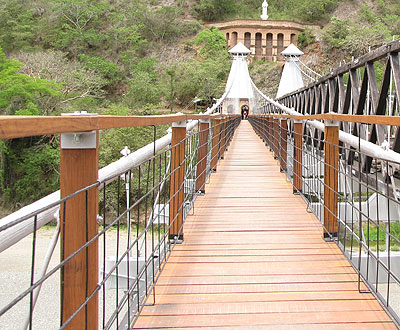Fue reinaugurado el Puente de Occidente en Santa Fe de Antioquia