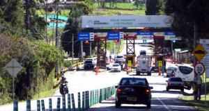 Peajes en Colombia subirán 3 veces durante el 2025